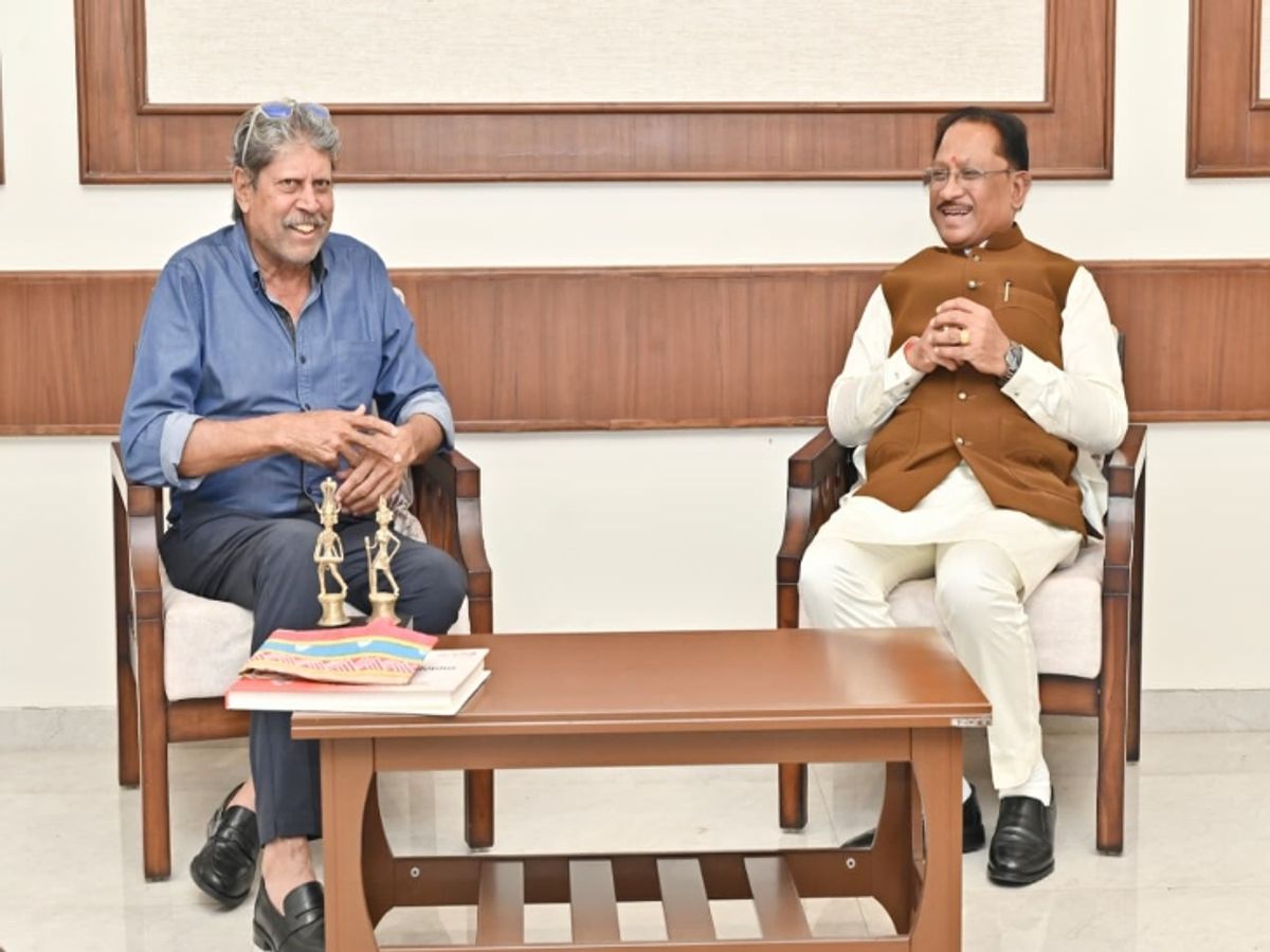 Chhattisgarh CM Vishnu Deo Sai Meets Kapil Dev for Sports Promotion