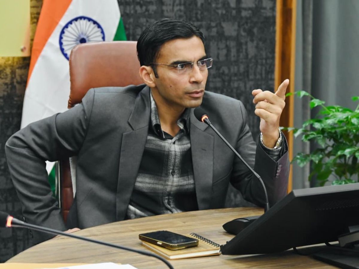 Dehradun Builder Puneet Agarwal Faces District Badar; Gunda Act Notice  Issued