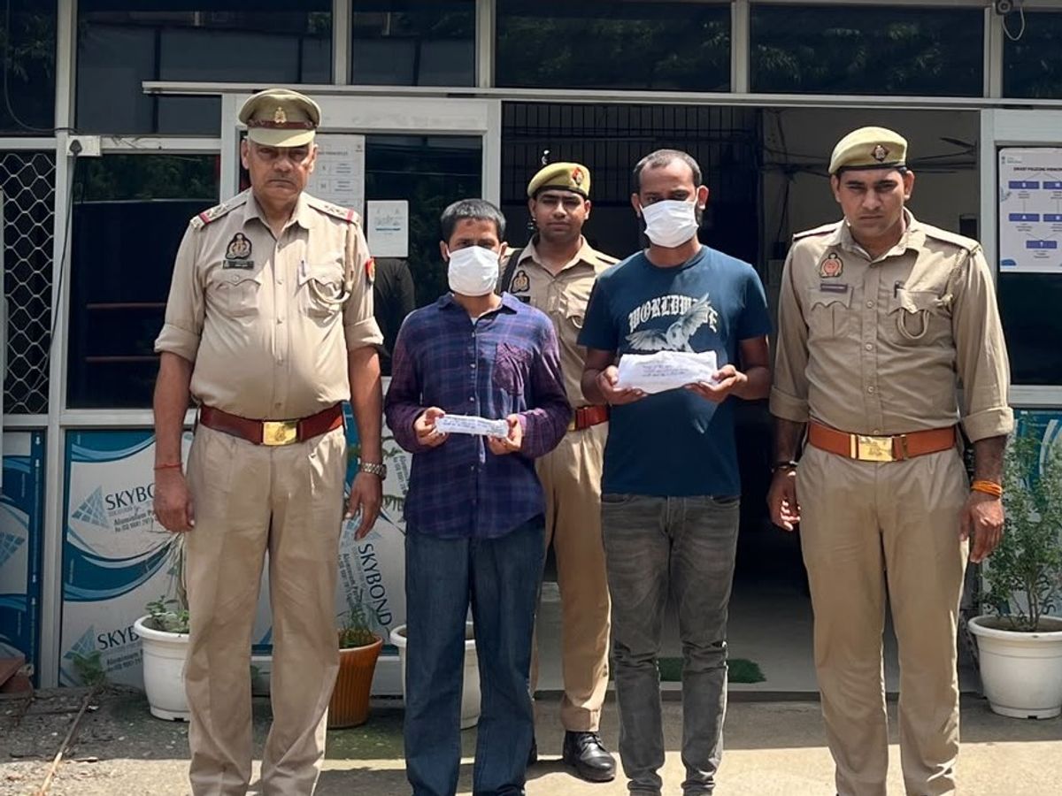 मनोकामना पूरी नहीं हुई तो पंडित को बनाया बंधक, मांगी एक लाख की रंगदारी, नोएडा पुलिस ने बचाया