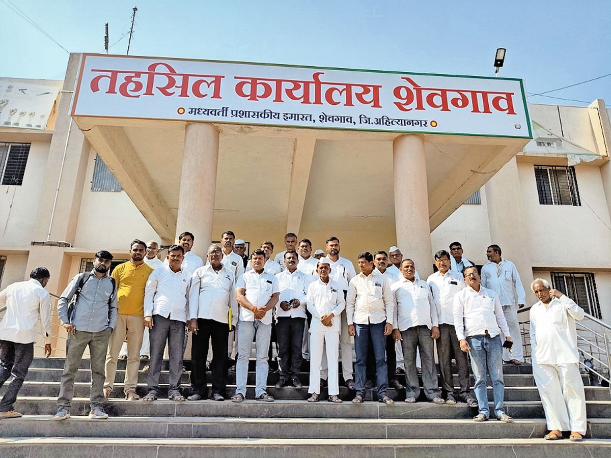 तहसील कार्यालयात लोकशाही दिन नियमित घेण्याची मागणी