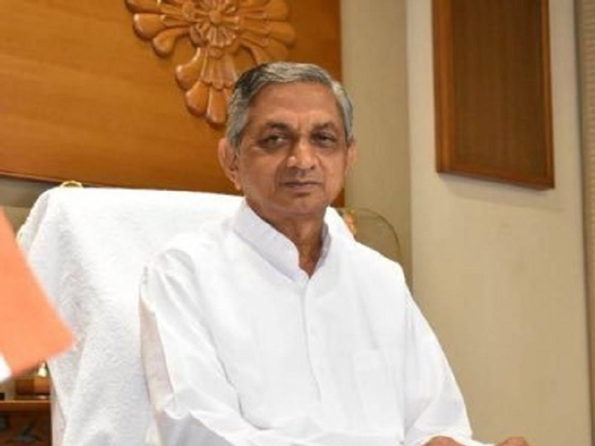 Kunwarji Bawaliya sacked as president of All India Koli Samaj New Delhi |  વિવાદ: અખિલ ભારતીય કોળી સમાજ ન્યુ દિલ્હીના પ્રમુખ પદેથી કુંવરજી બાવળિયાને  બરતરફ કરાયા - Surat News | Divya ...