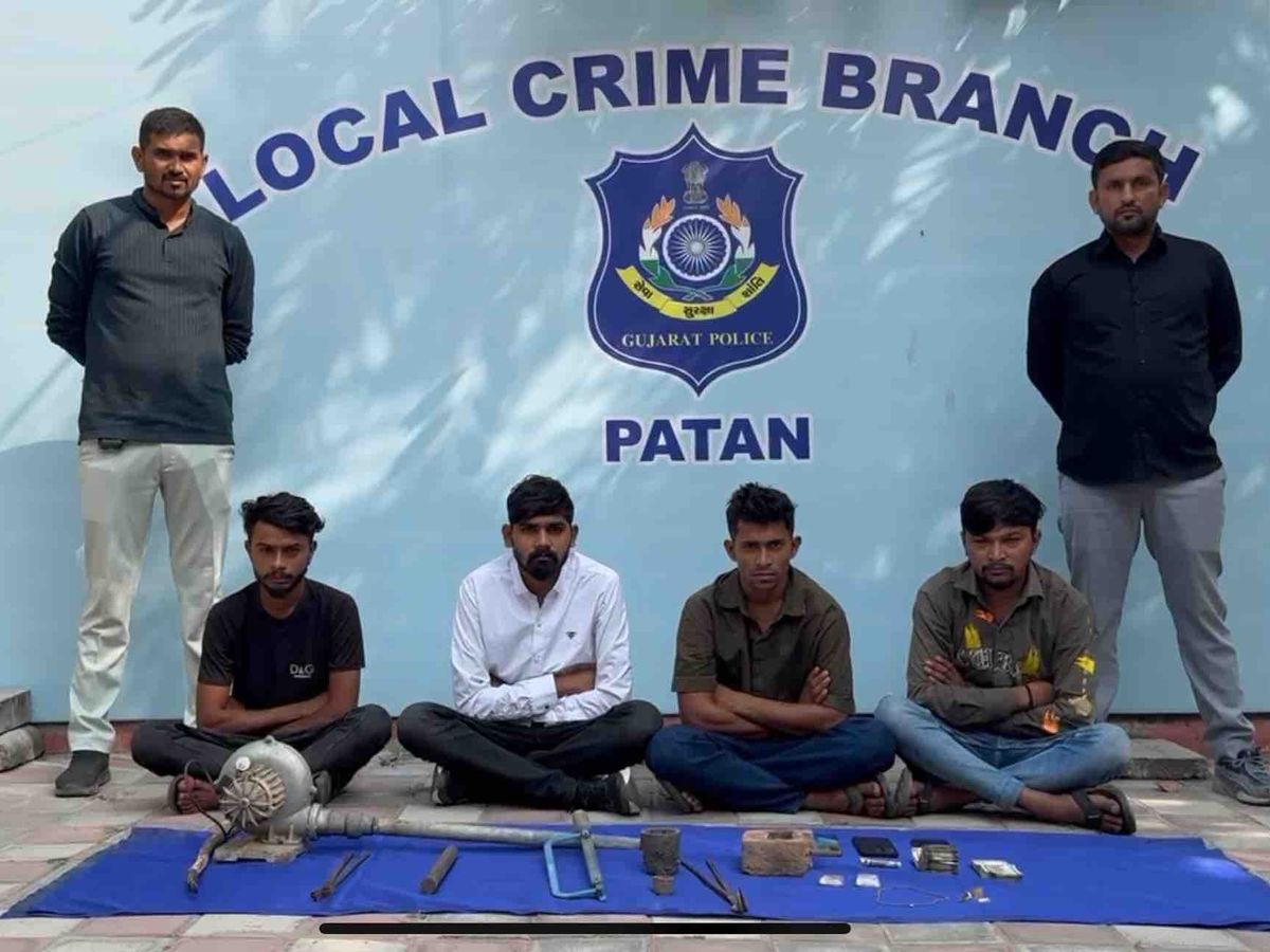 Patan LCB solves the burglary in Radhanpur | પાટણ LCBએ રાધનપુરમાં થયેલી  ઘરફોડ ચોરીનો ભેદ ઉકેલ્યો: 3.22 લાખના મુદ્દામાલ સાથે 4 આરોપી ઝડપાયા, ચોરી  કરેલા દાગીનાઓ ...