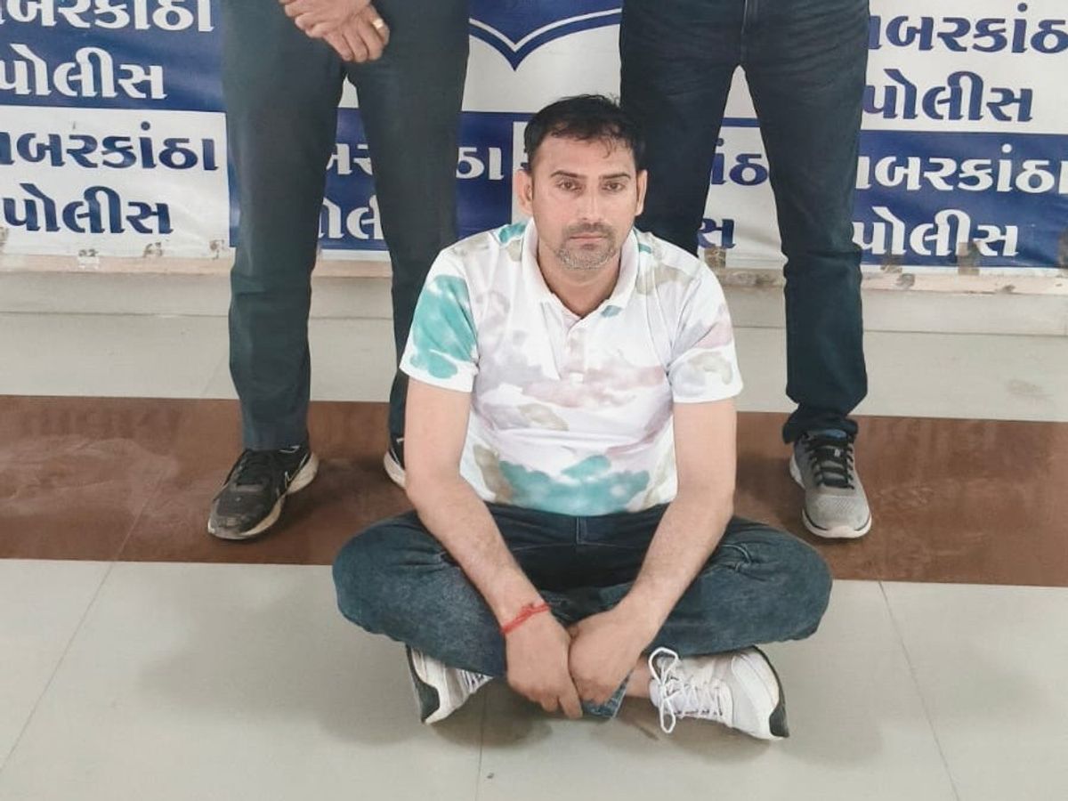 Sabarkantha SOG Nabs Four Prohibition Case Absconder in Panpur