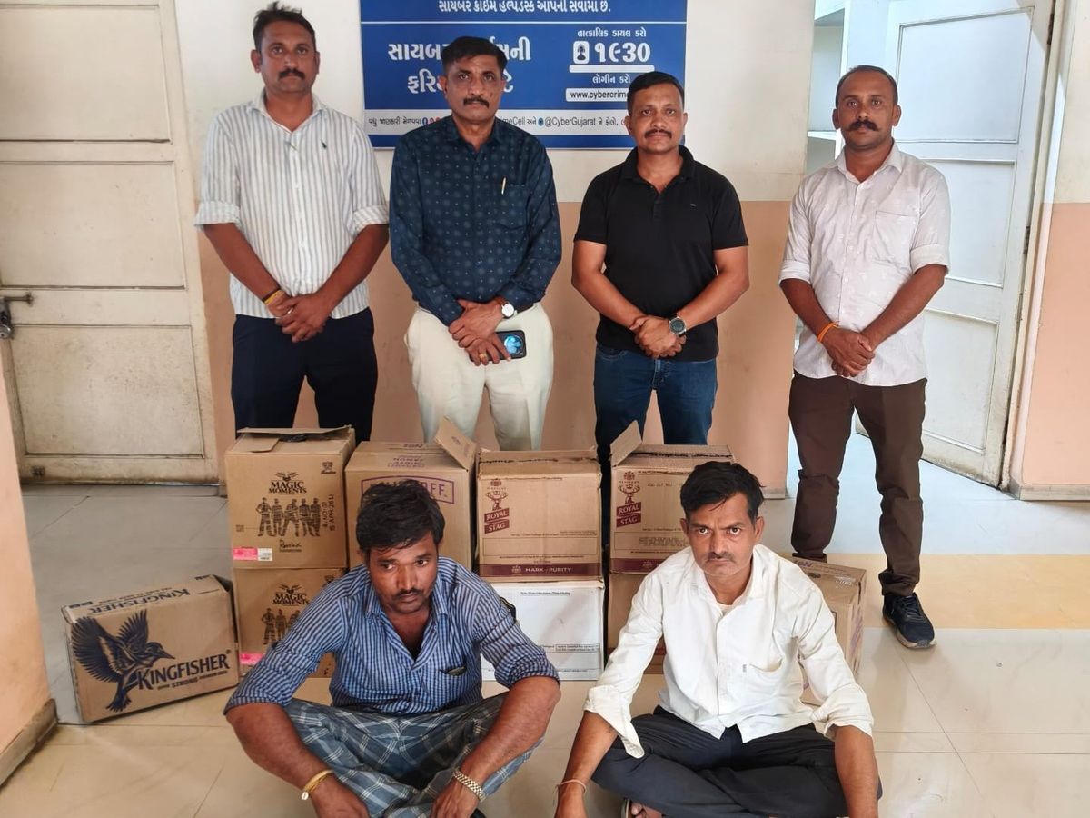 Liquor Seized from Travels Bus in Himmatnagar; 1.21 Lakh Worth Recovered