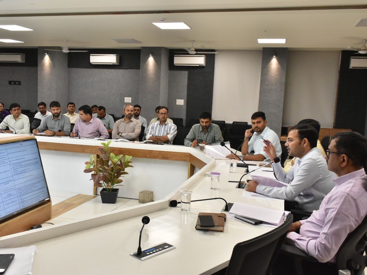 Patan Collector Prashant Jilowa Chairs Meeting for Viksit Bharat@2047 Prep