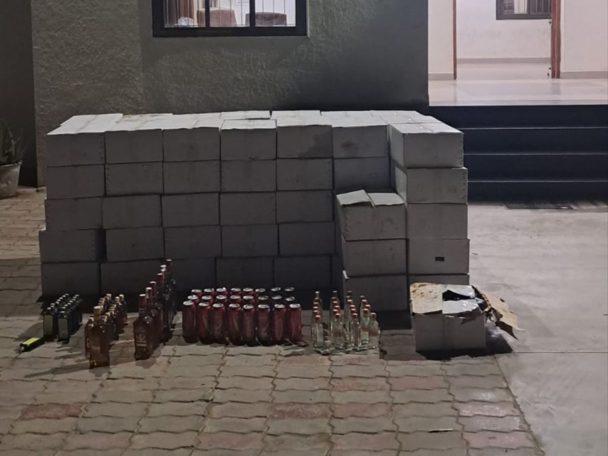 Desar Varsada Liquor Seized; ₹4.05 Lakh Foreign Liquor & Beer Nabbed |  Woman Arrested