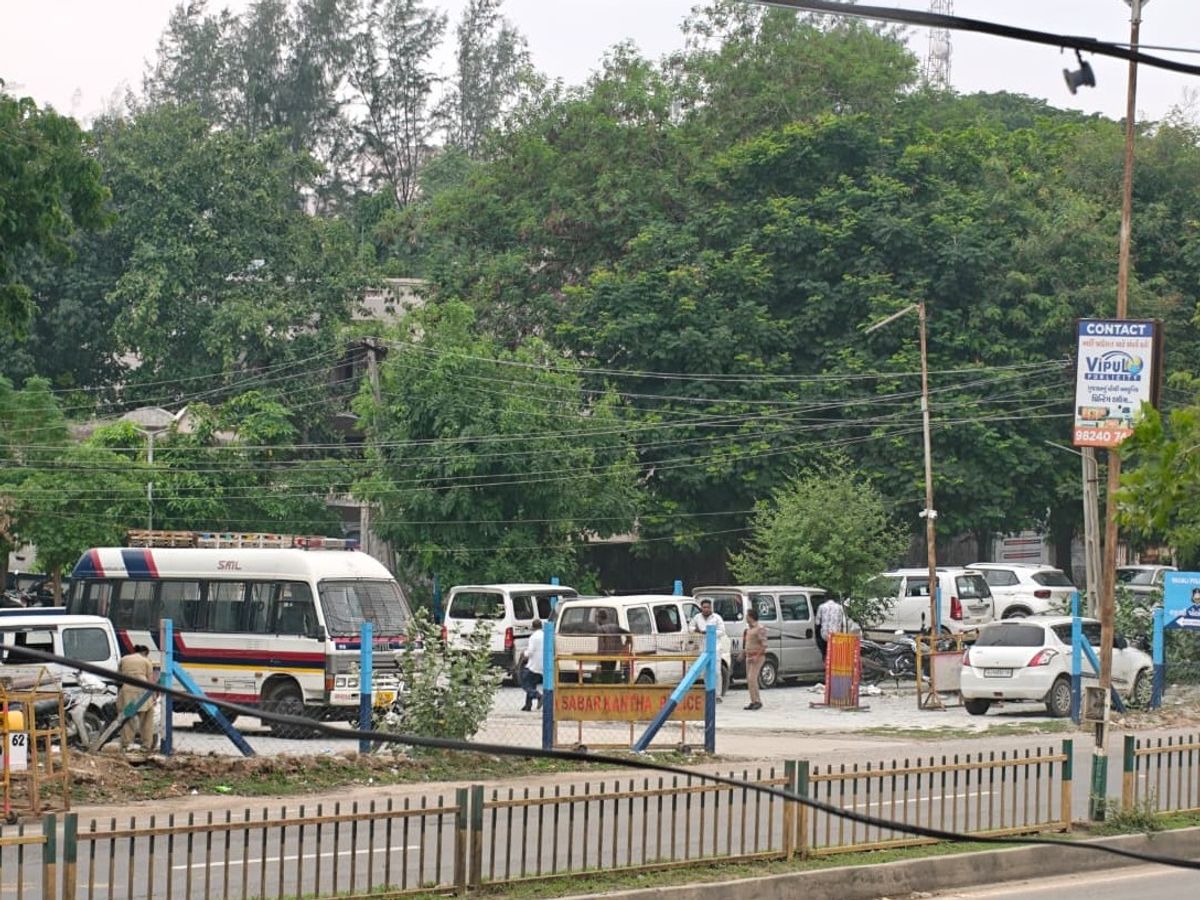 GSRTC & Vadali Police Joint Action | Idar-Khedbrahma Highway Overload Eco  Detained