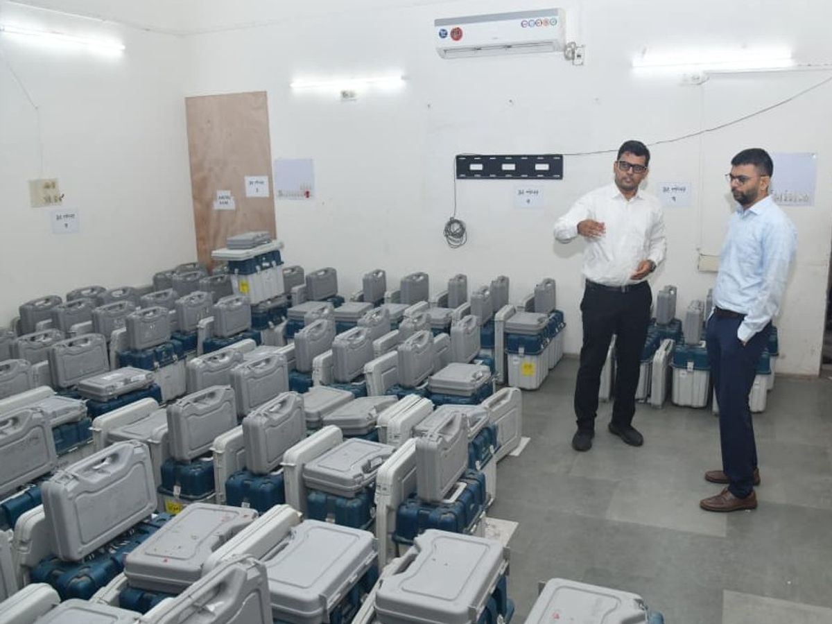 Manjalpur By-Election 2026: EVM Distribution at Makarpura; Collector Visit