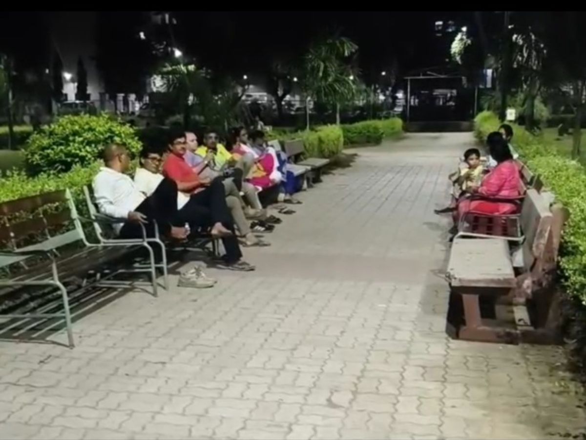 Atladara Atal Garden Solar Panel Controversy; Vadodara Residents Protest
