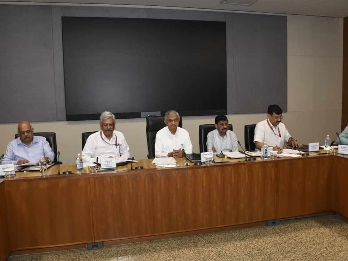 Gujarat ESIC Expansion: 8 Lakh Workers to Get Private Hospital Benefits