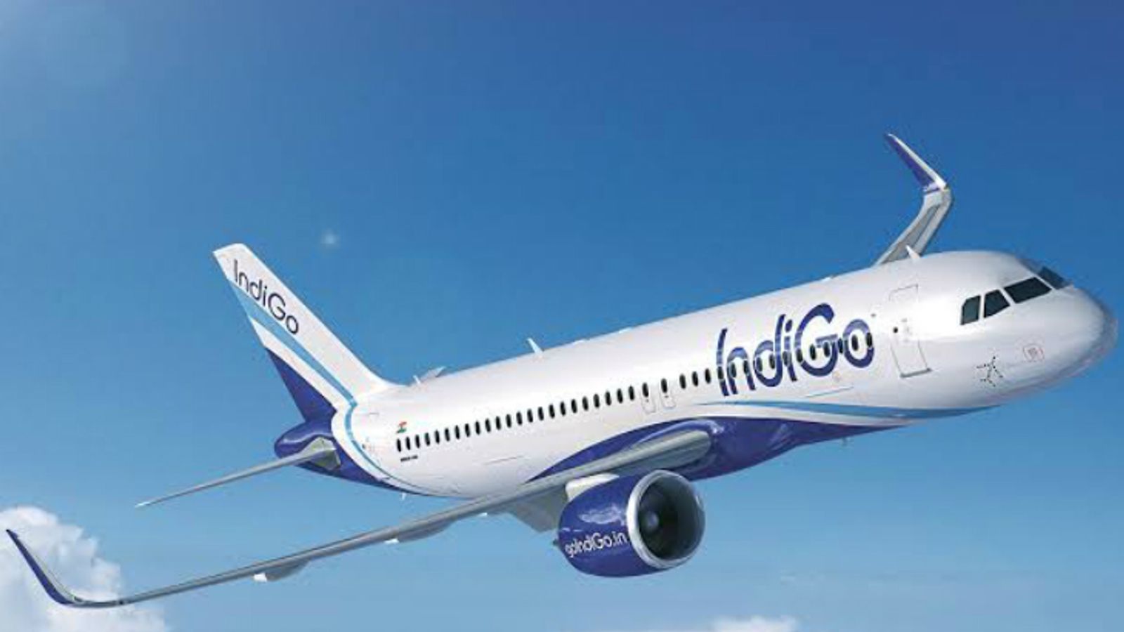 लैंडिंग के दौरान अचानक टेकऑफ कर गई हैदराबाद-भोपाल फ्लाइट | Hyderabad-Bhopal flight took off suddenly during landing - Dainik Bhaskar