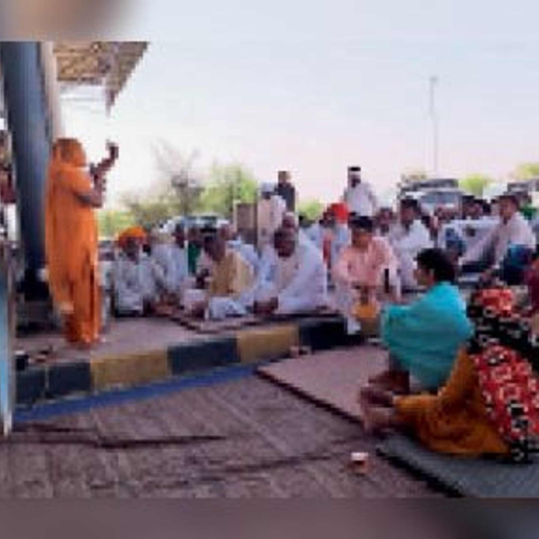 Outrage Century Of Farmer Agitation On All Four Toll Points In The District आक र श ज ल क च र ट ल न क पर क स न आ द लन क स च र Dainik Bhaskar