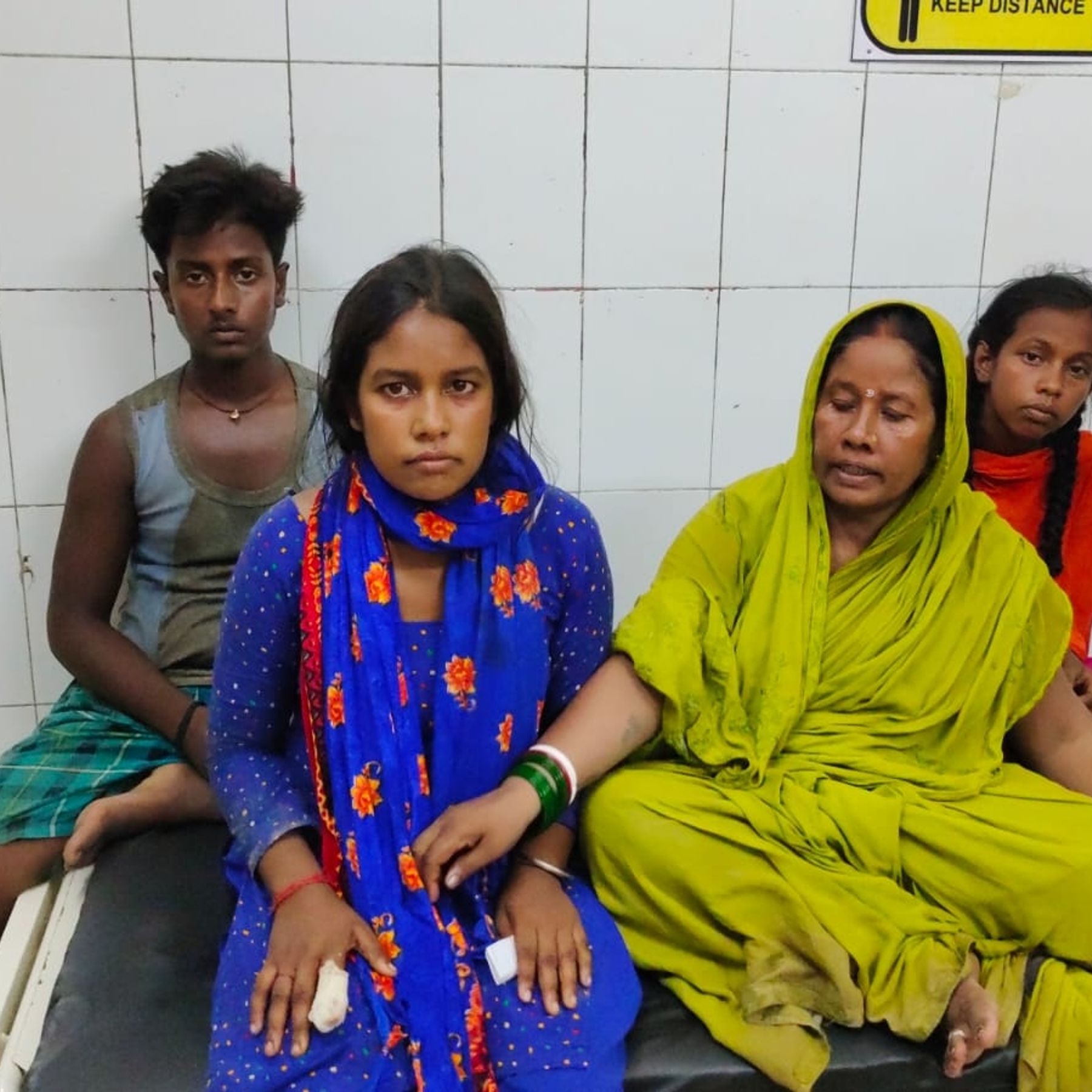 बछड़ा ने मकई चर लिया था, दंपती समेत 5 लोगों की लाठी-डंडे से पिटाई | 5  family members beaten up in Bhojpur - Dainik Bhaskar
