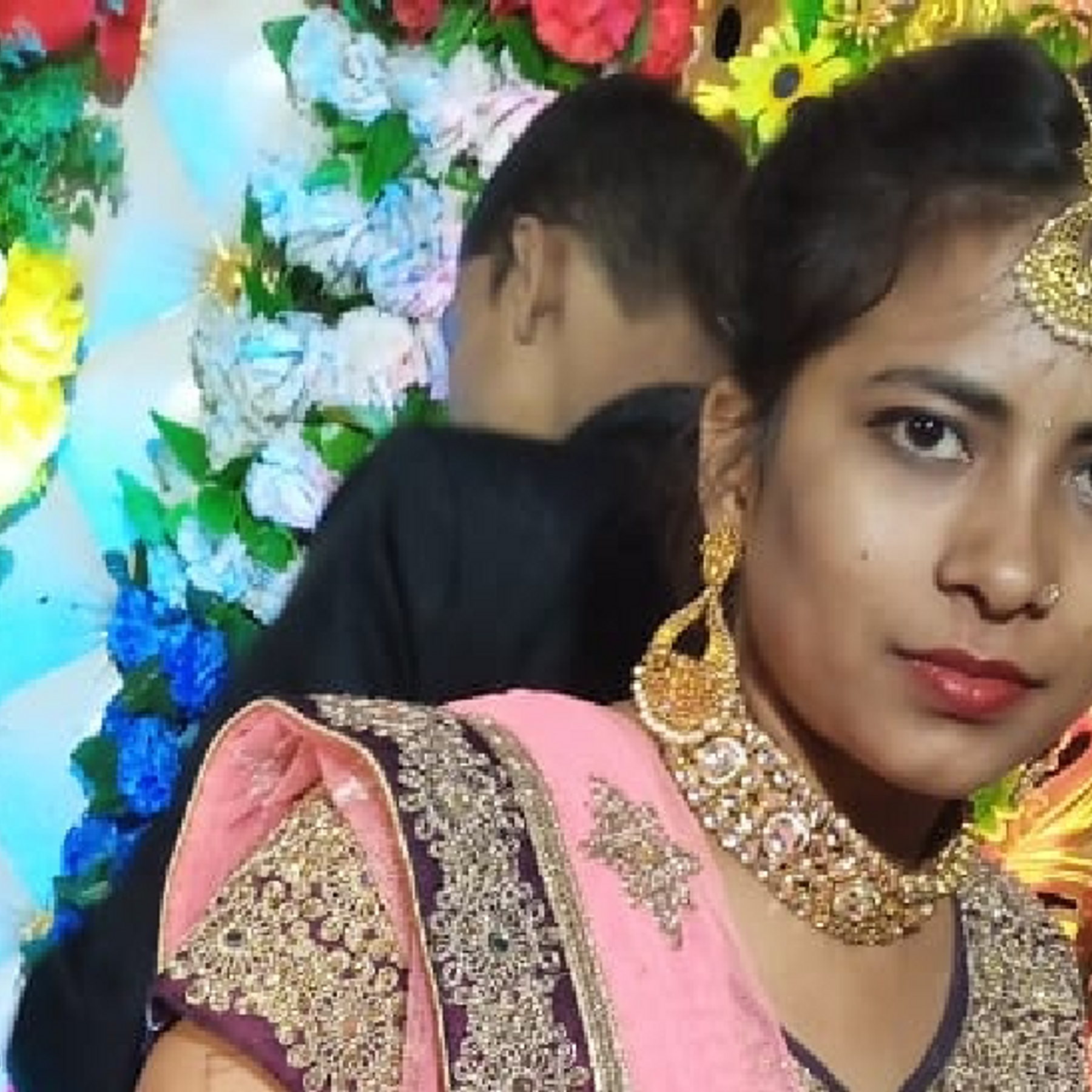 कान में लगा था इयरफोन और सामने रखी थी मोबाइल, जांच में जुटी पुलिस |  Bhagalpur News; Student commits suicide on video call in Bhagalpur - Dainik  Bhaskar