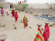 दुधरलाई नाडी की सफाई में जुटे ग्रामीण ताकि बारिश में पानी की हो अच्छी आवक|बाड़मेर,Barmer - Dainik Bhaskar