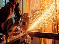 રાજકોટમાં કારખાનામાં ગ્રાઇન્ડરમાંથી ચક્ર છૂટ્યું, આધેડનો ગુપ્તભાગ કપાયો, હોસ્પિટલમાં સર્જરી કરી તબીબોએ નવજીવન આપ્યું|રાજકોટ,Rajkot - Divya Bhaskar