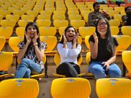 ઇન્ડિયન ટીમના વિદેશી ફેન, આયર્લેન્ડથી ઇન્ડિયન ટીમને સપોર્ટ કરવા કેરી મોટેરા સ્ટેડિયમ ખાતે પહોંચ્યા|અમદાવાદ,Ahmedabad - Divya Bhaskar