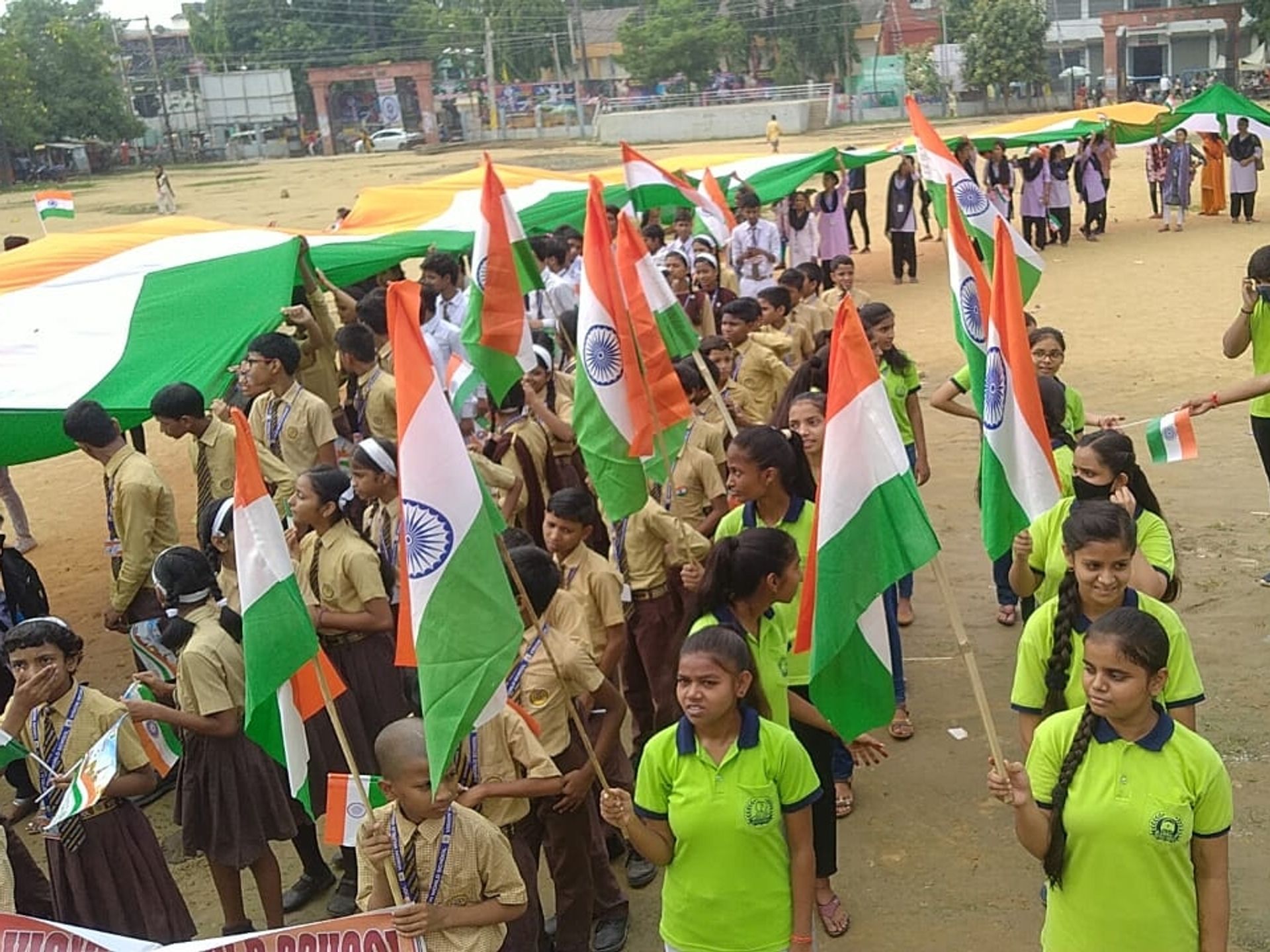 अमृत महोत्सव के उपलक्ष्य में किसान कॉलेज से निकला यात्रा, शिक्षक एवं छात्र  छात्राओं ने लिया हिस्सा | In the celebration of Amrit Mahotsav, the journey  from Kisan College ...