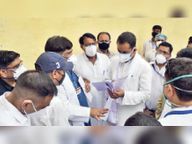 पूर्व केंद्रीय मंत्री ने ब्लैक फंगस के उपचार की तैयारियां देखी, राजीव गांधी सामान्य अस्पताल परिसर में पाैधराेपण किया|अलवर,Alwar - Dainik Bhaskar