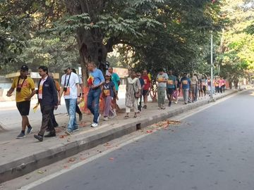 Supreme Court: Footpath Walking Fundamental Right | Pedestrian Priority  Over Cars