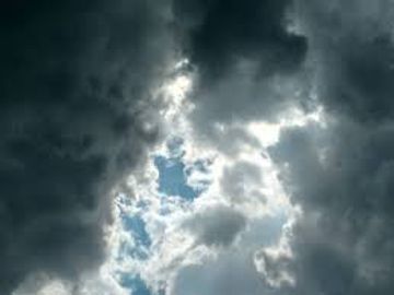 latest weather news | आज शाम तक प्रदेश में हो सकती है मानसून की पहली बारिश,  बालाघाट में छा गए हैं घने काले बादल - Bhopal News | Dainik Bhaskar