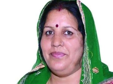 Nangal Chaudhary Congress candidate Manju Chaudhary election update | नांगल  चौधरी से मंजू चौधरी बनी कांग्रेस प्रत्याशी: गुर्जर वोट बैंक पर अच्छी पकड़,  पति मूलाराम रह चुके ...