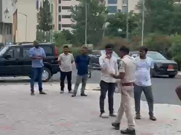 छात्रों के साथ हुई थी मारपीट। - Dainik Bhaskar