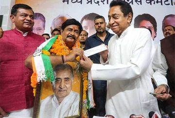 MP Politics; Kailash Joshi Son Deepak Joshi BJP Joining Update | पूर्व  मंत्री दीपक जोशी फिर बीजेपी में शामिल: बुधनी में शिवराज सिंह के सामने घर  वापसी; 4 दिन पहले किया था कांग्रेस का प्रचार - Madhya Pradesh News | Dainik  Bhaskar