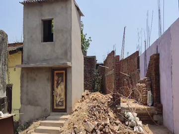 Chhattisgarh Raigarh mother-daughter murdered | रायगढ़ में मां-बेटी की  हत्या: घर के बरामदे में मिली लाश, दोनों के सिर पर गंभीर चोट के निशान, थाने  से 200 मीटर दूर ...