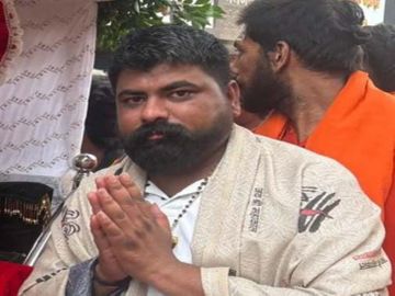 Durg suicide live video: "हर-हर महादेव" बोलकर युवक ने लगाई नदी में छलांग, LIVE वीडियो वायरल.... नहीं बच सकी जान