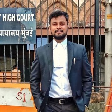 Manoj Bajpayee Ghooskhor Pandat Controversy; Brahmin | Mumbai Lawyer