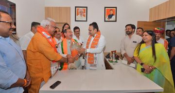 Rajasthan CM Inaugurates BJP Office, Residence; Calls for Invincible Party
