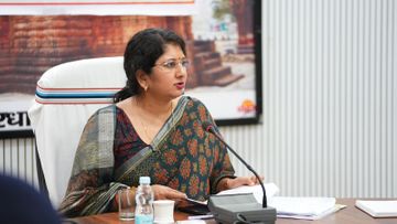 बाल आयोग ने लिया संज्ञान - Dainik Bhaskar