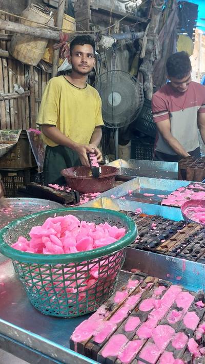 रोज 20 क्विंटल हाथी-घोड़े की आकृति