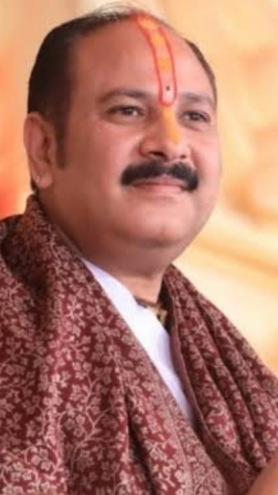 Lord Shiva has brought us out of our sorrow and Meerut pandit