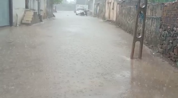 લોધિકા અને ખીરસરામાં ધોધમાર વરસાદ.