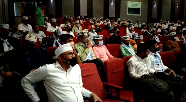 'આપ'ના કાર્યકર્તાઓએ ઉમળકાભેર સ્વાગત કર્યું