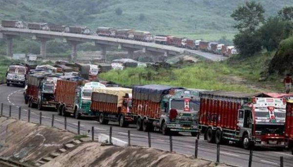 अक्टूबर 2020 में जब विवादित सीमा से मिजोरम ने सुरक्षा बलों को वापस नहीं बुलाया तो असम में नागरिकों ने नेशनल हाईवे 306 को ब्लॉक कर दिया। इससे मिजोरम पूरे देश से कट गया था। यह हाईवे ही मिजोरम को देश के अन्य हिस्सों से जोड़ता है।