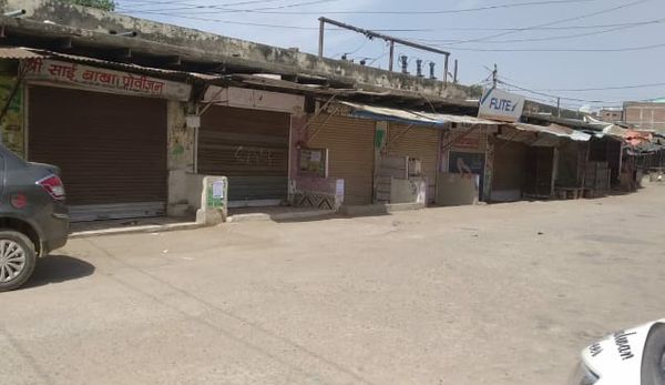 पोरसा मेें बंद बाजार