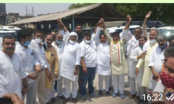 एकजुटता का संदेश देते जनप्रतिनिधि