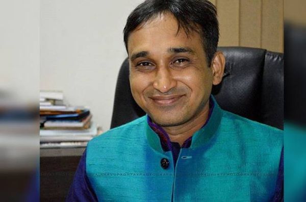 ‘સુંદરલાલ’ મયુર વાકાણીનો કોરોના ટેસ્ટ પોઝિટિવ આવતાં તેમને અમદાવાદની SVP હોસ્પિટલમાં દાખલ કરવામાં આવ્યા હતા