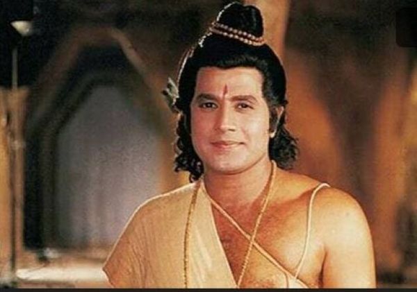 अरुण गोविल का मानना है कि श्रीराम का रोल के बाद उनकी इमेज ऐसी हो गई कि कोई भी डायरेक्टर कमर्शियल फिल्म देने तैयार नहीं हुआ।