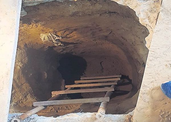 पड़ोस के मकान से 26 फीट लंबी सुरंग बनाकर की गई थी चांदी चोरी की वारदात