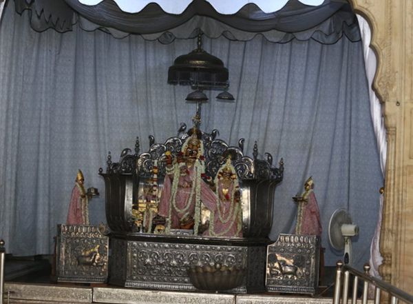 जयपुर के आराध्य श्री राधा गोविंद देवजी मंदिर