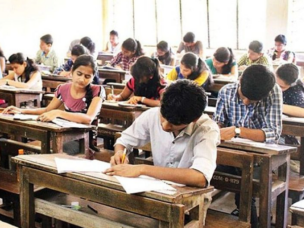 CBSE के बाद CICSE ने भी परीक्षा की तारीखों की घोषणा कर दी है।- फाइल फोटो - Dainik Bhaskar