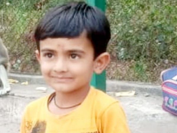 छत्तीसगढ़ के गरियाबंद से आंध्र प्रदेश में तिरुपति बालाजी घूमने गए शिक्षक के 6 साल के बेटे शिवम का अपहरण हो गया। - Dainik Bhaskar