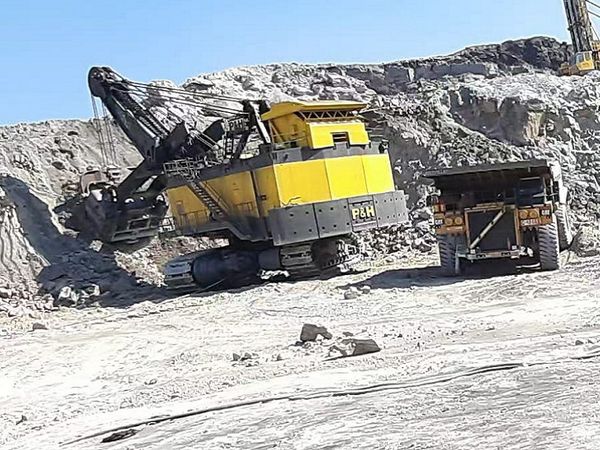 छत्तीसगढ़ के कोरबा स्थित SECL की खदान में बोल्डर गिरने से केबल मैन की मौत हो गई। - Dainik Bhaskar
