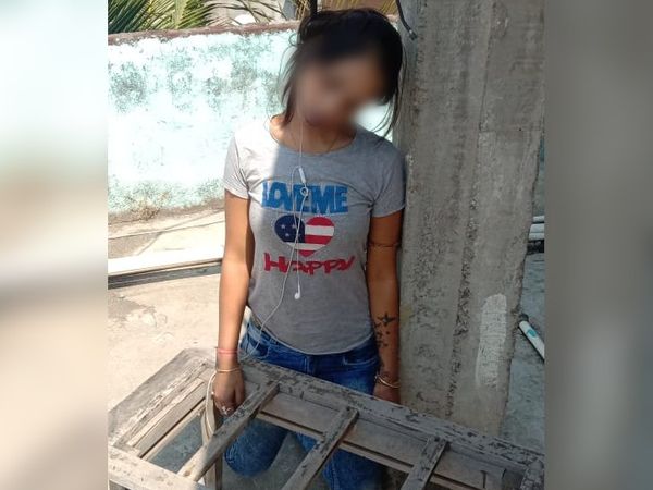 Woman's corpse in hotel: 25-year-old woman, who came from Kolkata to do cantering work, hanged on the roof of the hotel, no suicide note was found Funny Jokes The woman has been identified as 25-year-old Kalchi Mandal from Kolkata, West Bengal. - Dainik Bhaskar