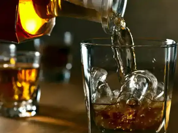 मयखानों की बोली में बहके बिडर: 72 लाख की दुकान के लिए 510 करोड़ रुपए की लगा दी बोली, रकम जमा नहीं कराने पर फर्म होगी ब्लैकलिस्टेड