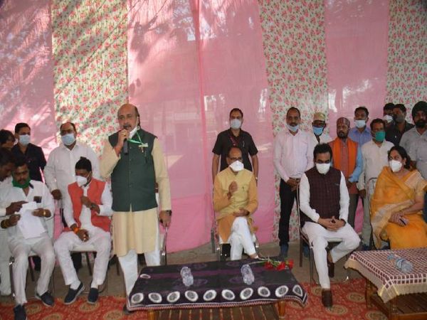 विधायक अशोक रोहाणी ने आयोजित की थी विधायक चौपाल